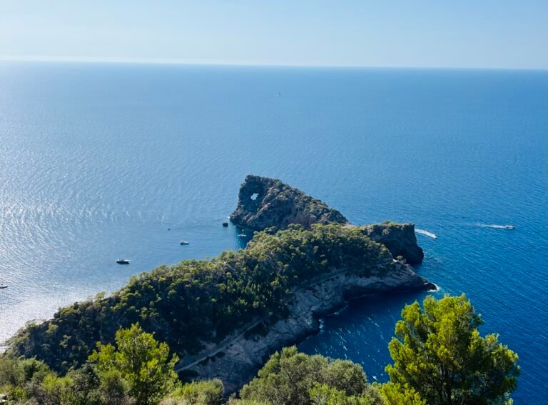 Valldemossa a Sa Foradada